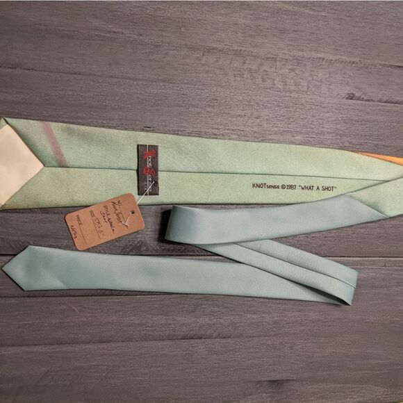 Knot Sense - "What a shot" Unigue Men's Tie - Golf - Picture 2 of 2